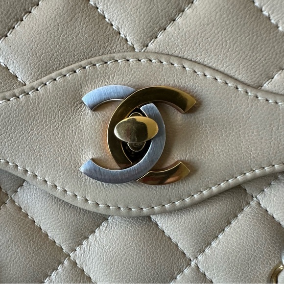 Chanel Paris limited double flap quilted lambskin shoulder bag 25 w/ COA - Picture 10 of 17